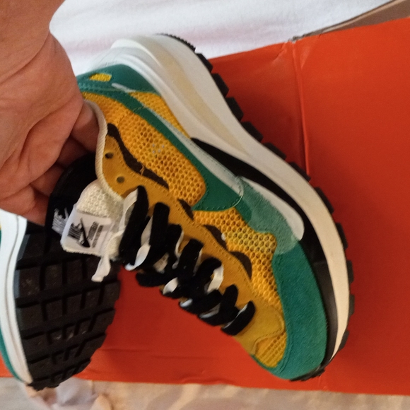 Nike sneakers - Picture 4 of 4